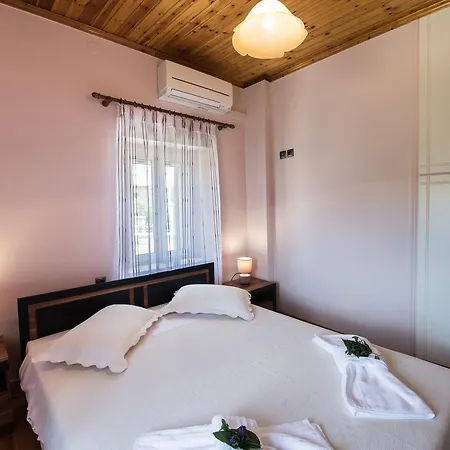 Charonia Spanokhórion